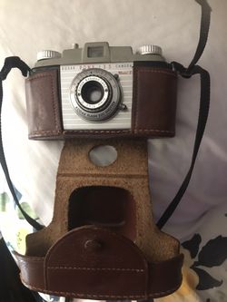 Antique/Vintage Kodak Retina Reflex 35mm Film Camera With Original Fine Leather Case 