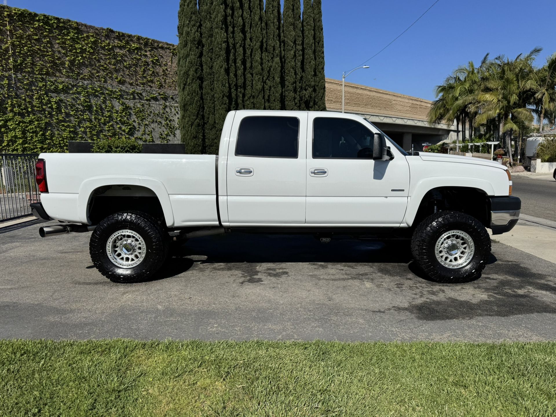 2007 Chevy 2500 LBZ 4X4