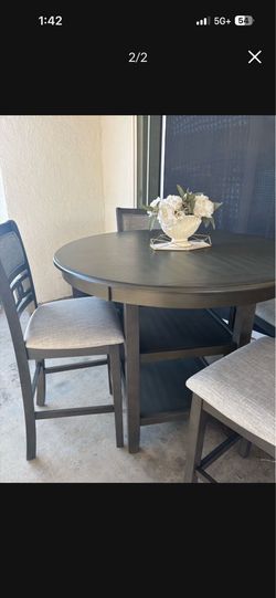 Dinning table 4 chairs