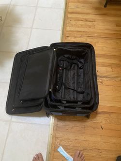 Three Piece Luggage Set