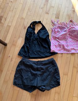 3 -2xl tops and 1 bottoms