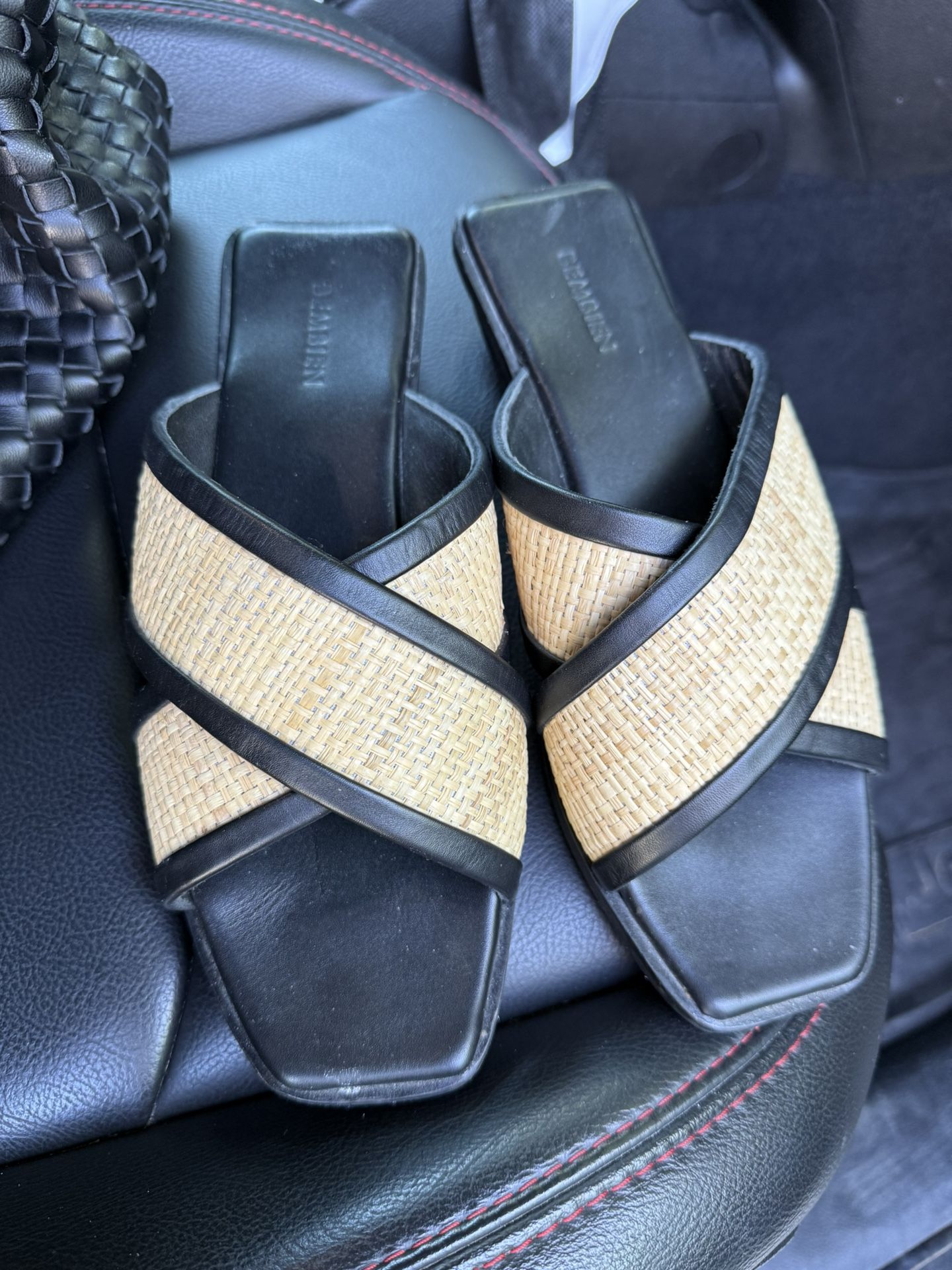 BEMBIEN SANDALS