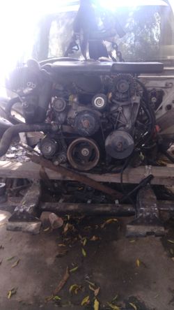 https://offerup.com/redirect/?o=NS4zLmxz engine 2006 tahoe