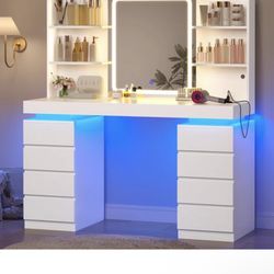 Vanity Desk With Mirror And Lights