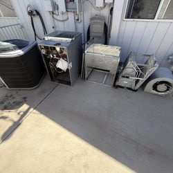 5 Ton Gas Furnace, Coil & Condenser – Used (5 Years Old)