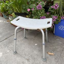 Nova Bath Seat 300 Lb. Weight Capacity