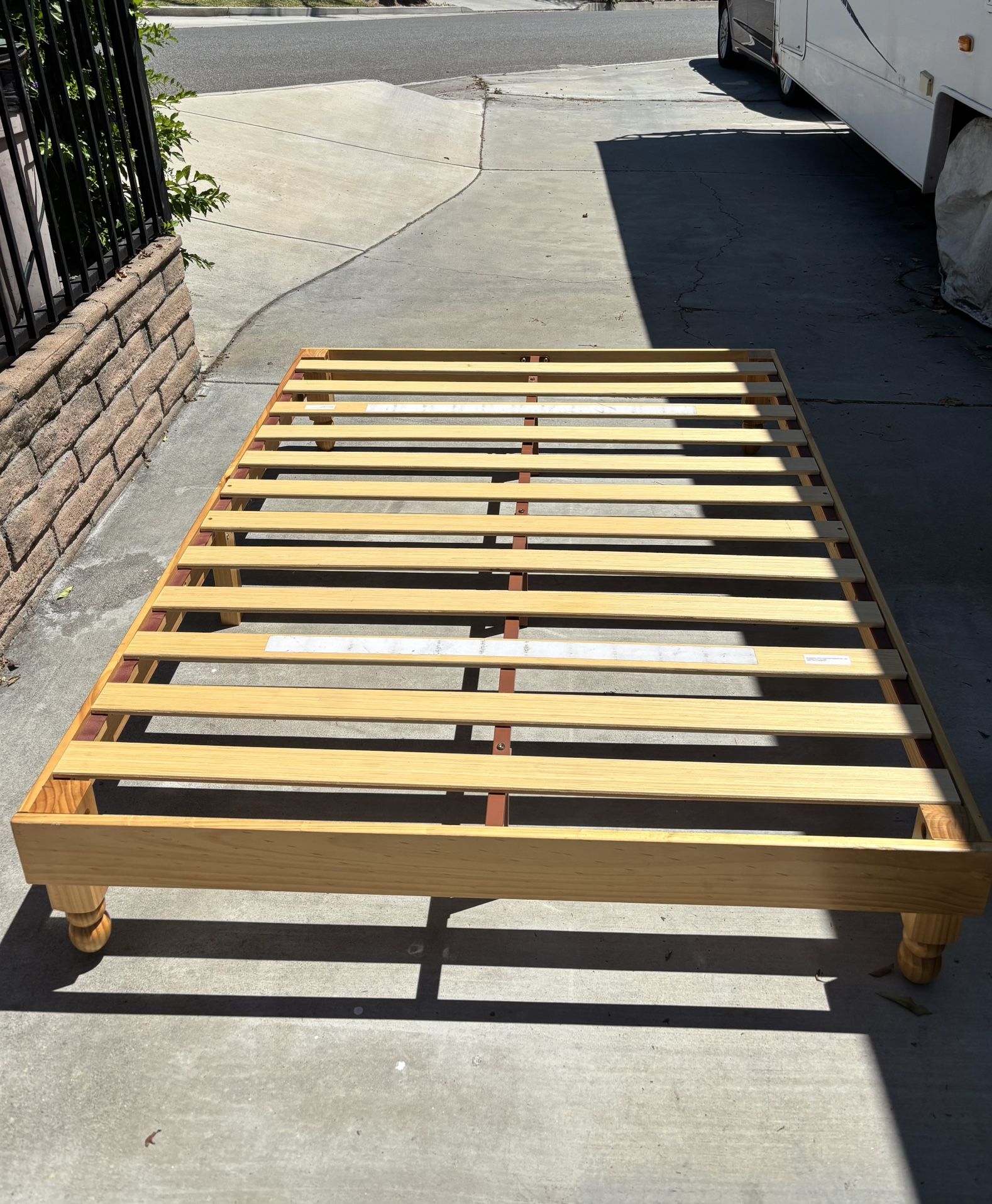 Wood Platform Bed Frame Full Size