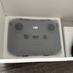 DJI Controller For Phone(STILL AVAILABLE)