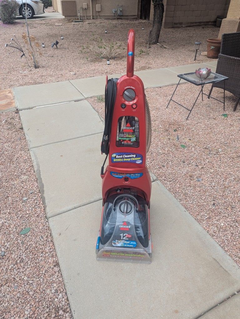 Bissell Carpet And Upholstery Cleaner w/Attachments
