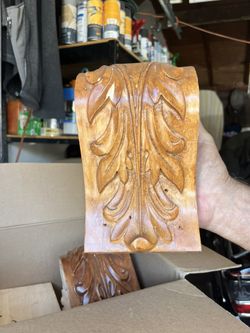 Saroyan Hand Carved Maple Oak Leaf Corubles