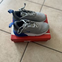 Nike 270’s Size 1Y