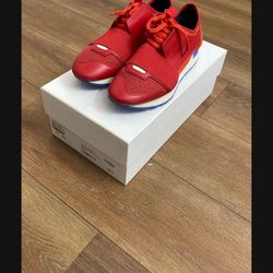 $200 Balenciagas