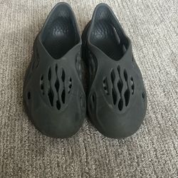 Yeezy Foam runner Size 11
