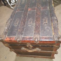 Antique rare hard to find duluth trunk mfg wood steamer trunk