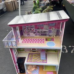 Barbie Doll House 