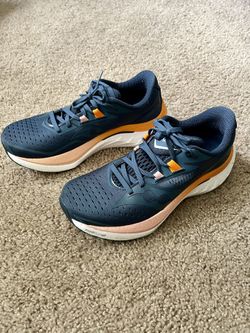 Saucony Endorphin Speed 4 Sz 8 Women