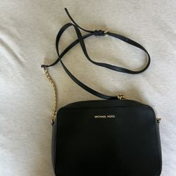 Michael Kors Cross Body Purse 