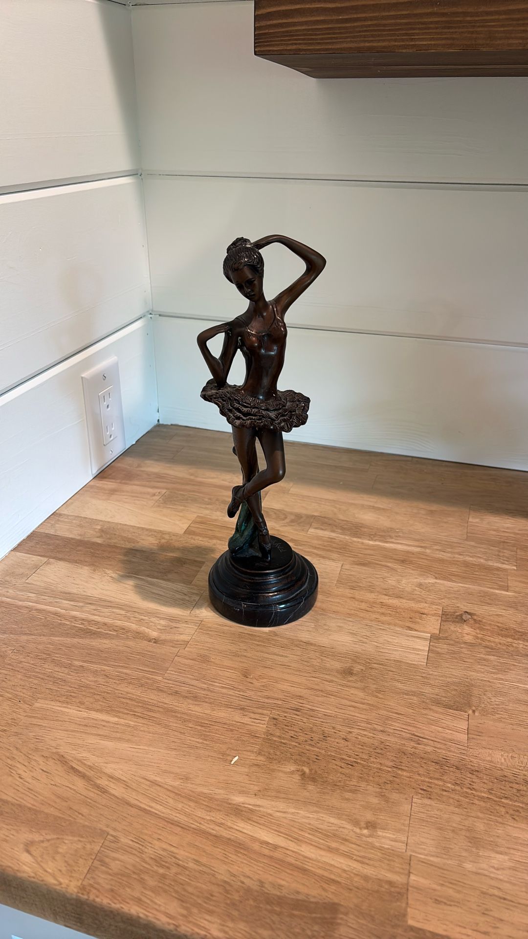 Bronze Ballet Statue