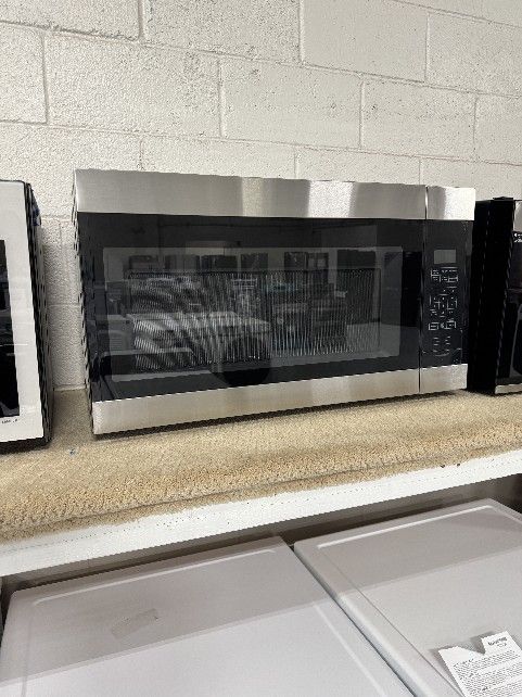 Brand New Microwave Stainless Steel 30" Over the Stove * PICKUP TODAY