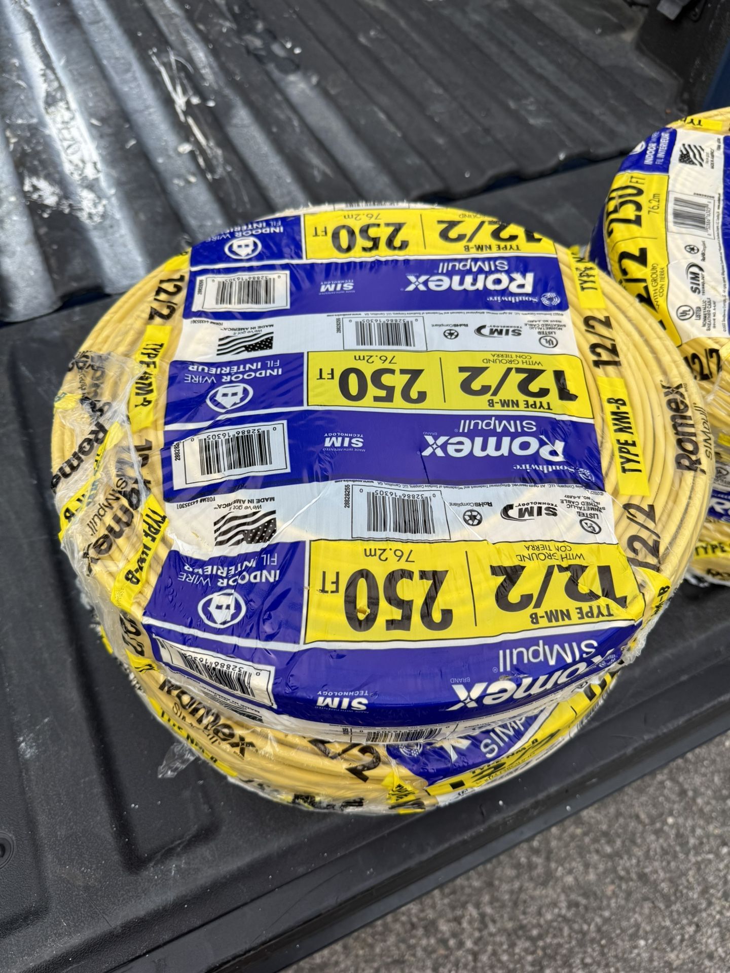 SOUTHWIRE-250 ft. 12/2 Solid Romex SIMpull CU NM-B W/G Wire