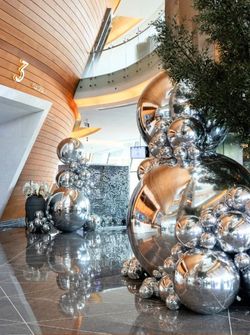 BIG SHINY BALLS 