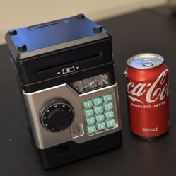 Safe/Piggy Bank Enter Coins, And Bills lockbox