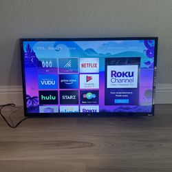 32 in TCL Roku Smart TV