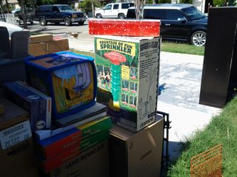 Brands new fountain of fun sprinkler