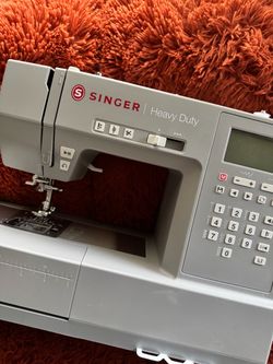 Singer 6700C Heavy Duty Sewing Machine