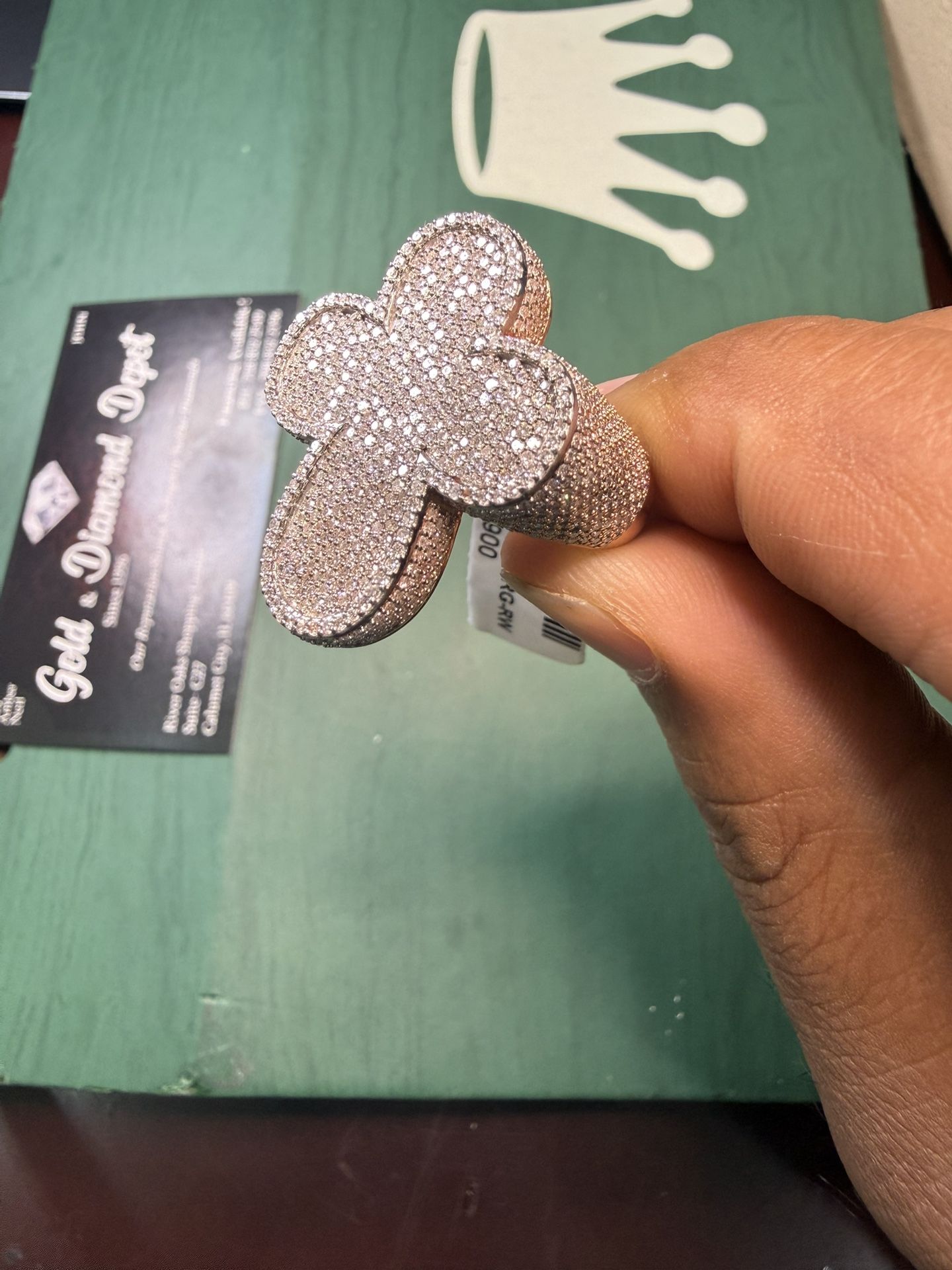 Vvs Diamond Cross Ring 10kt Gold