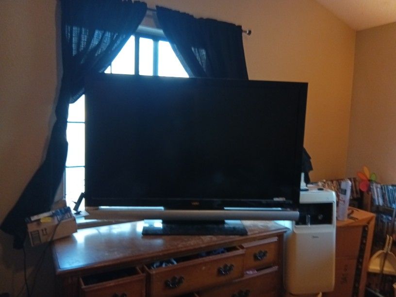 58," Vizio HDMI Color Flatscreenper
