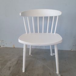 Brook Dining Chair

