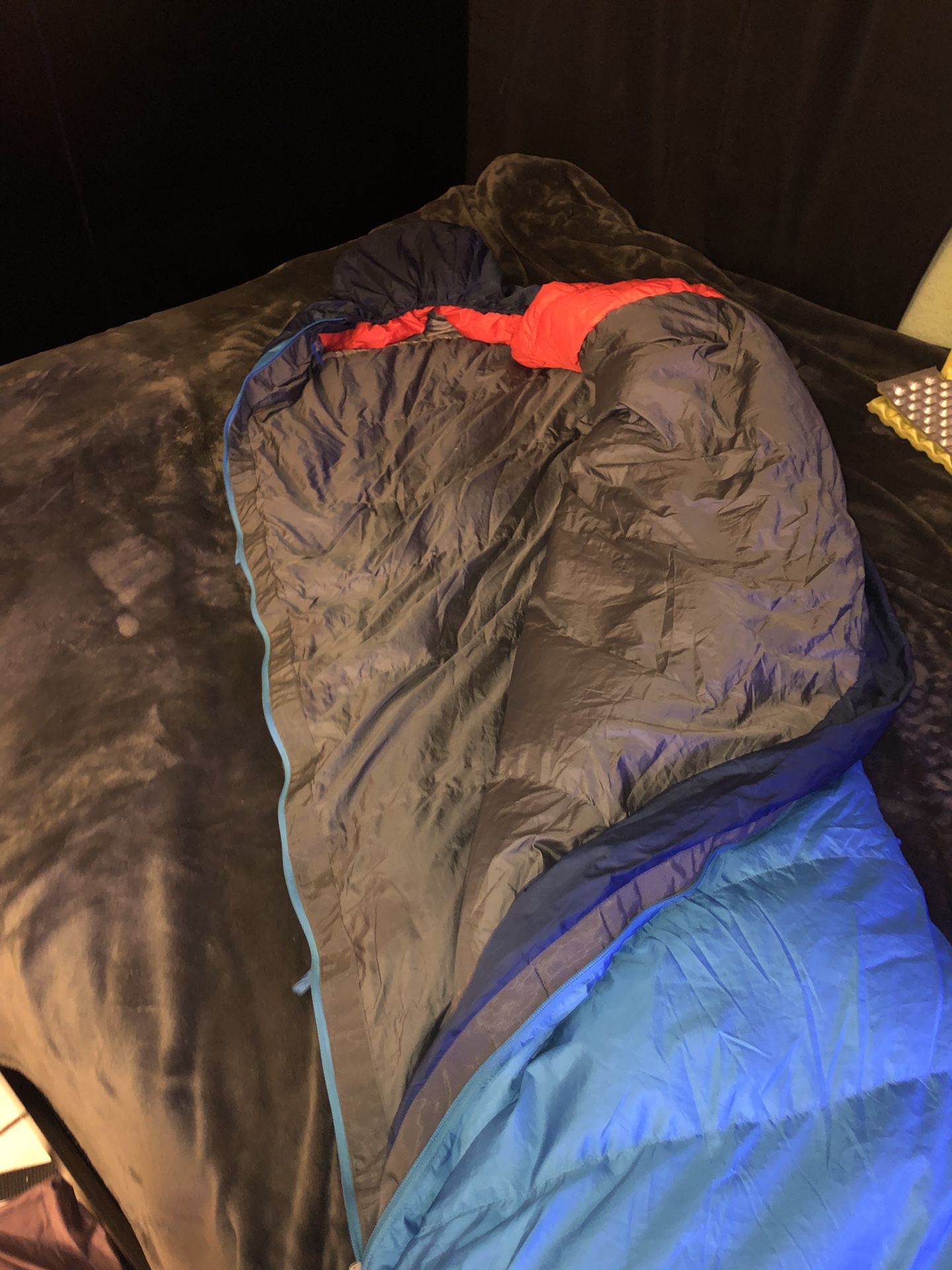 Kelty cosmic down sleeping bag