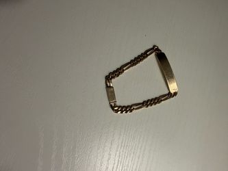 Gold bracelet