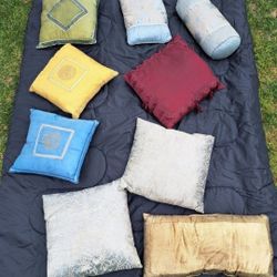 (9) Decorative Throw PILLOWS