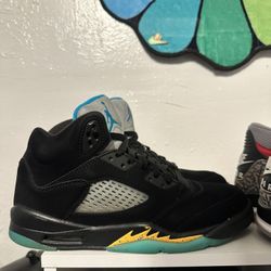 JORDAN BUNDLE SIZE 7y “Aqua 4s and CHCAGO 3s “ 
