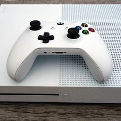 Xbox One S 1TB Used Good Condition