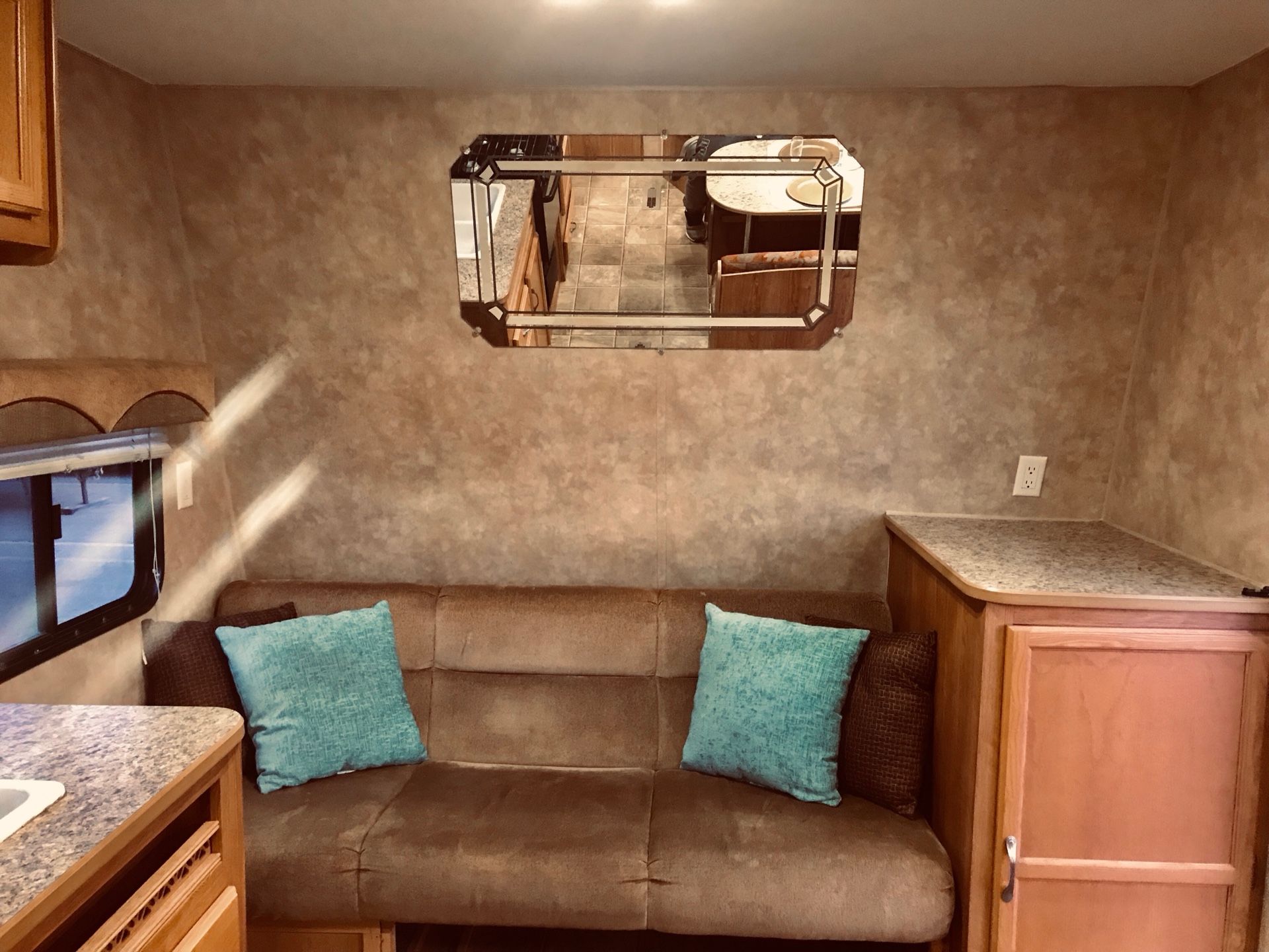 2009 Jayco jay flight 21ft bunkhouse Air & awning for Sale in Riverside