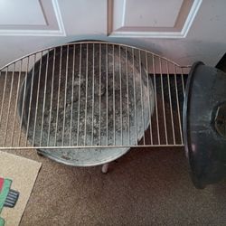 Charcoal Grill Good Condition $15.00