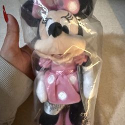 Mickey  And Minnie Plushies 