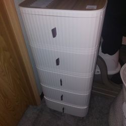 5 Tray Storage Container 