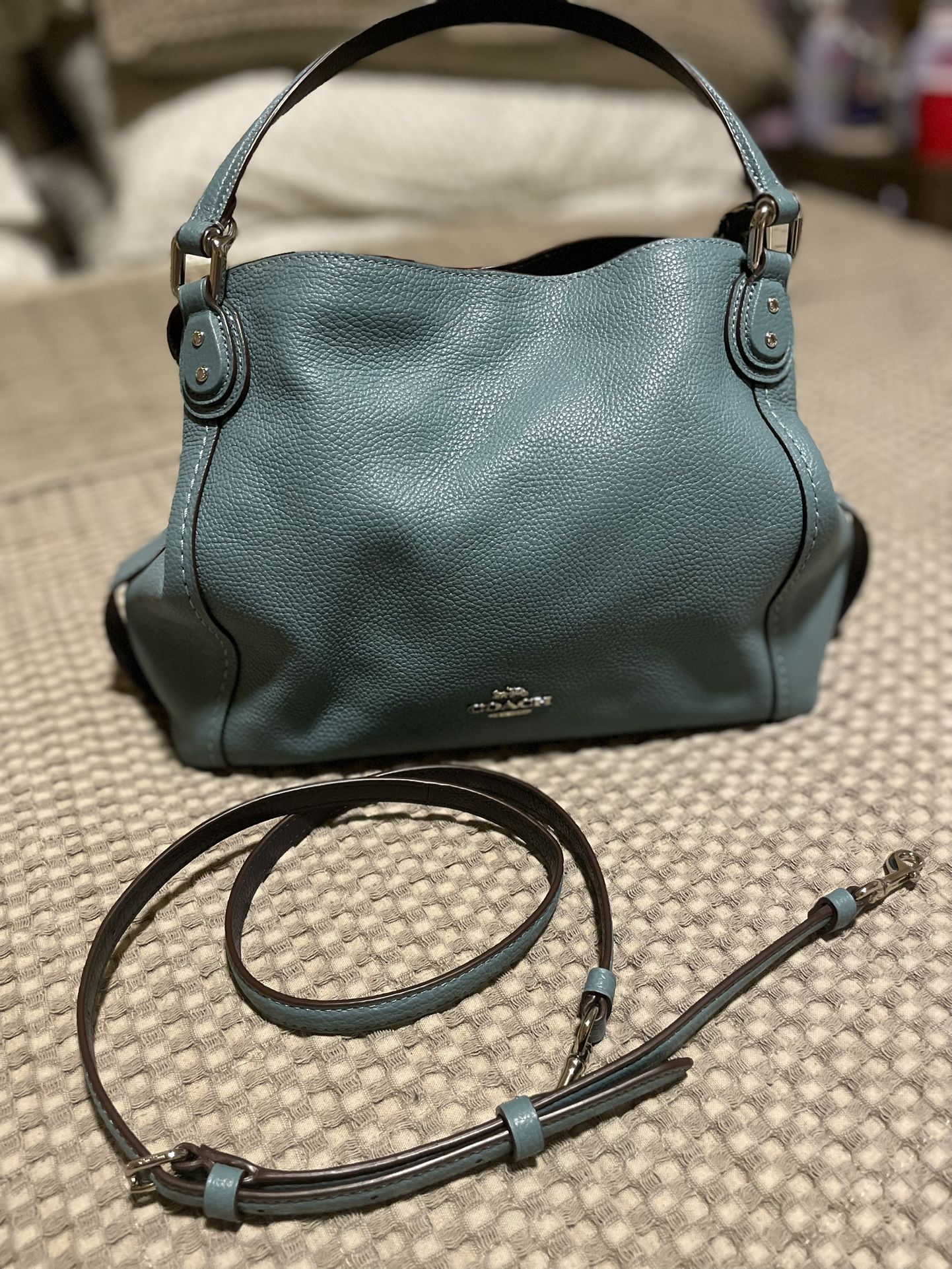 Coach Edie 28 Silver/marine shoulder bag