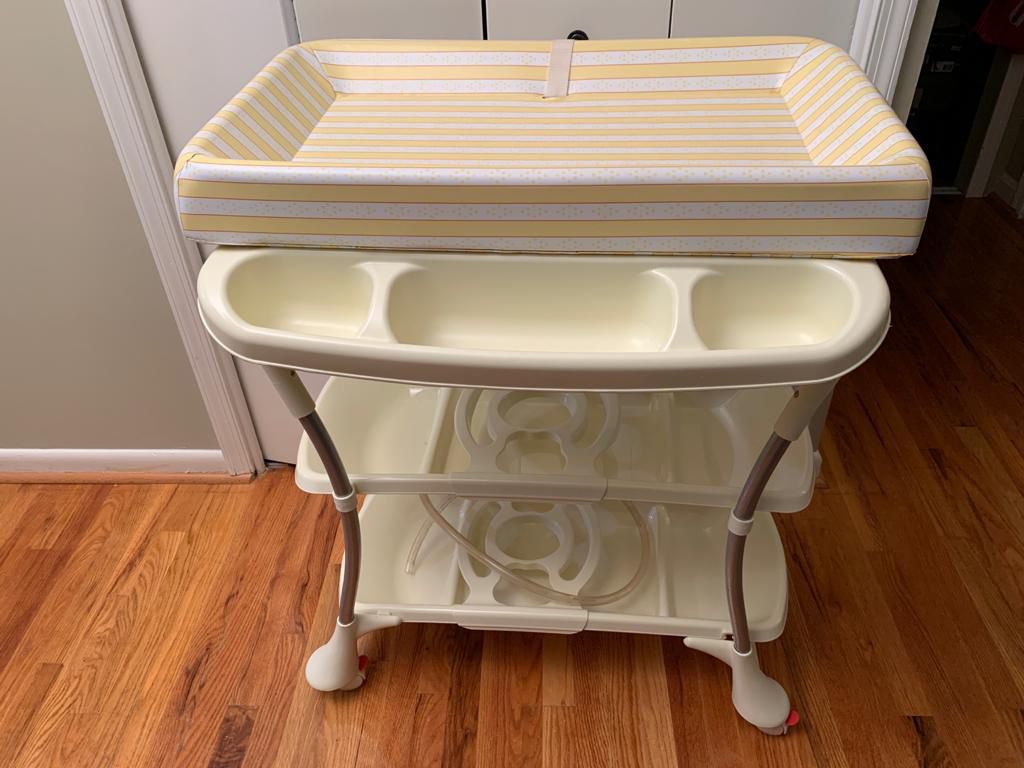Baby Bath and changing table