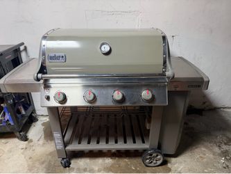 Weber Genesis II E-410 4-Burner Propane Gas Grill