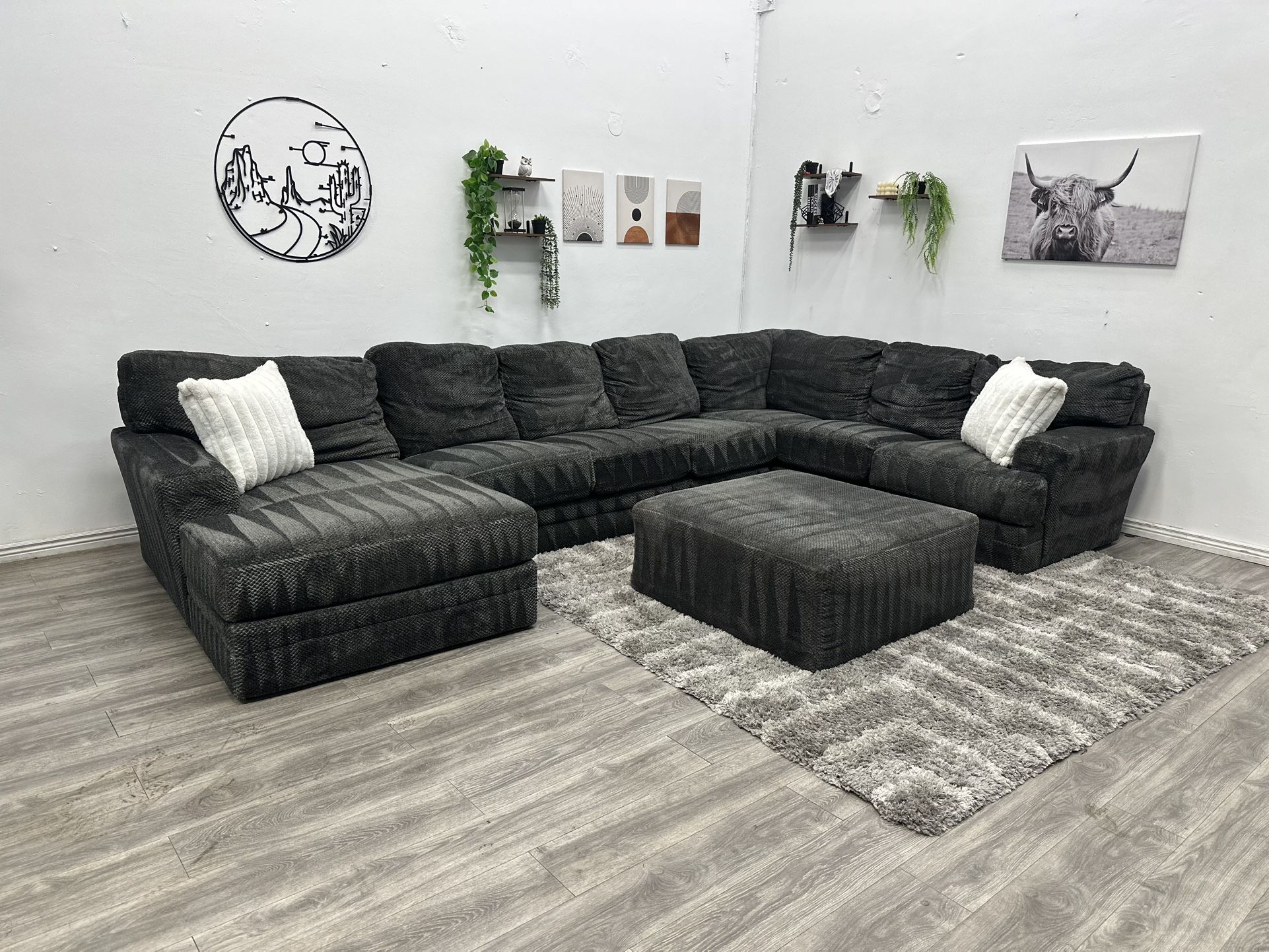 Mammoth Sectional Couch - Free Delivery