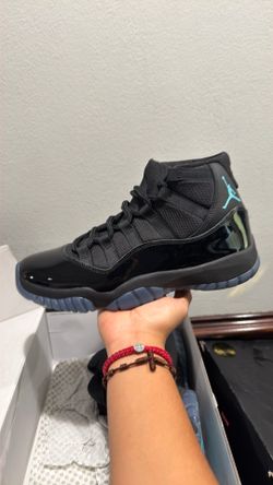 Air Jordan 11 size 9
