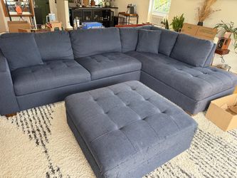 Sectional Couch | Thomasville Miles Sectional + Storage Ottoman