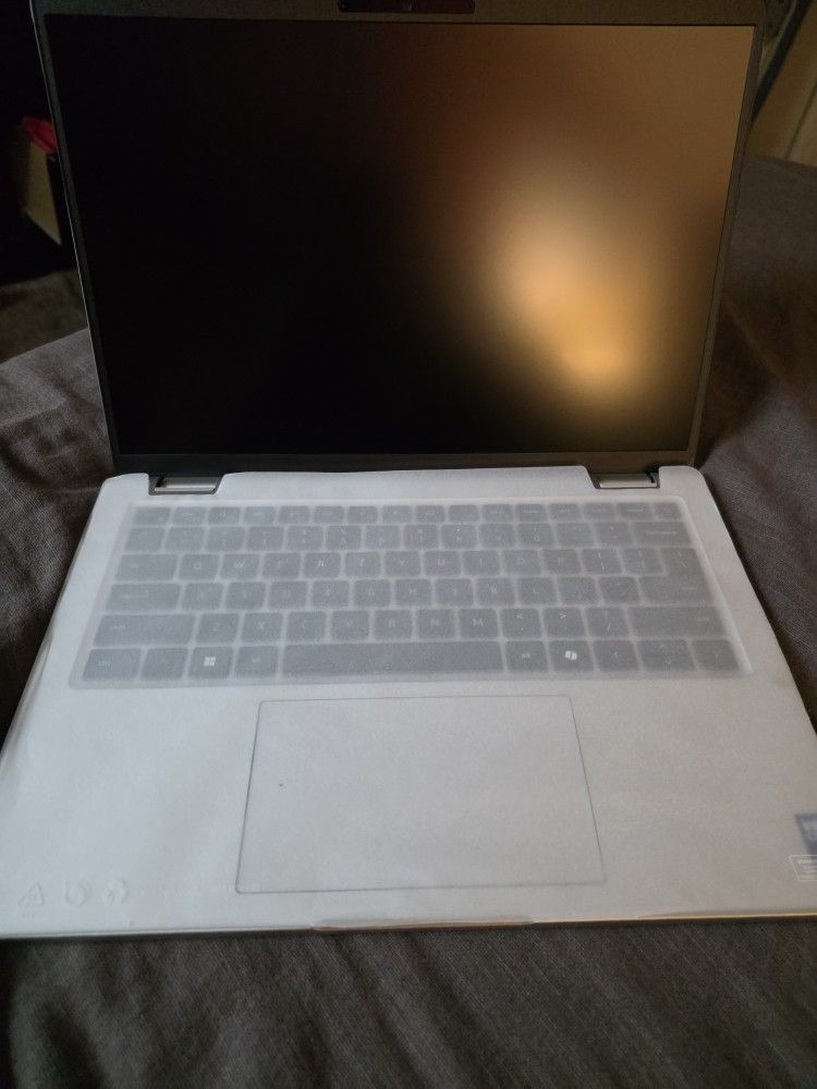 Brand New Dell Pro Plus 14in 32 Ram 512gb I7