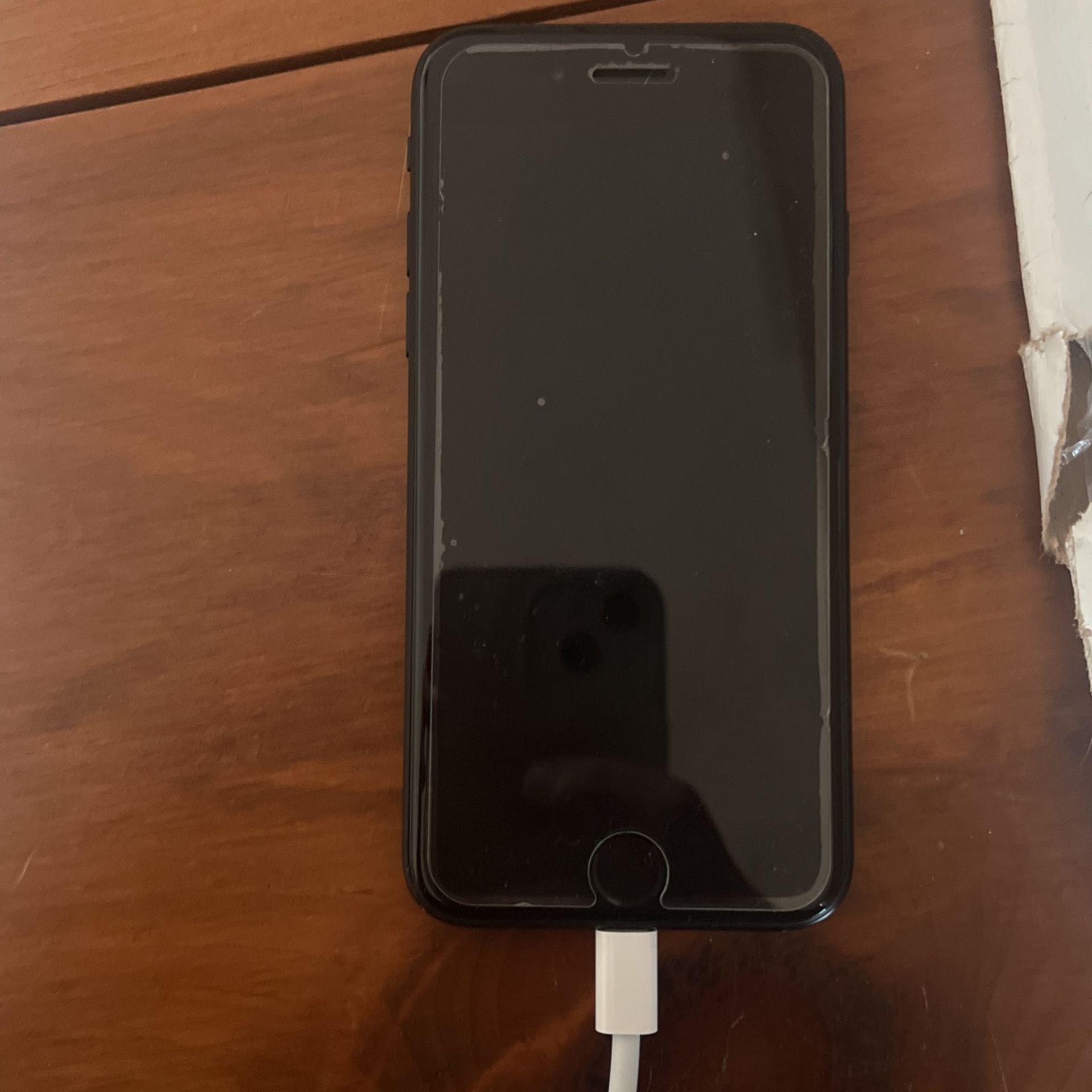 【新品未使用】iPhone SE(第2世代)64G BLACK