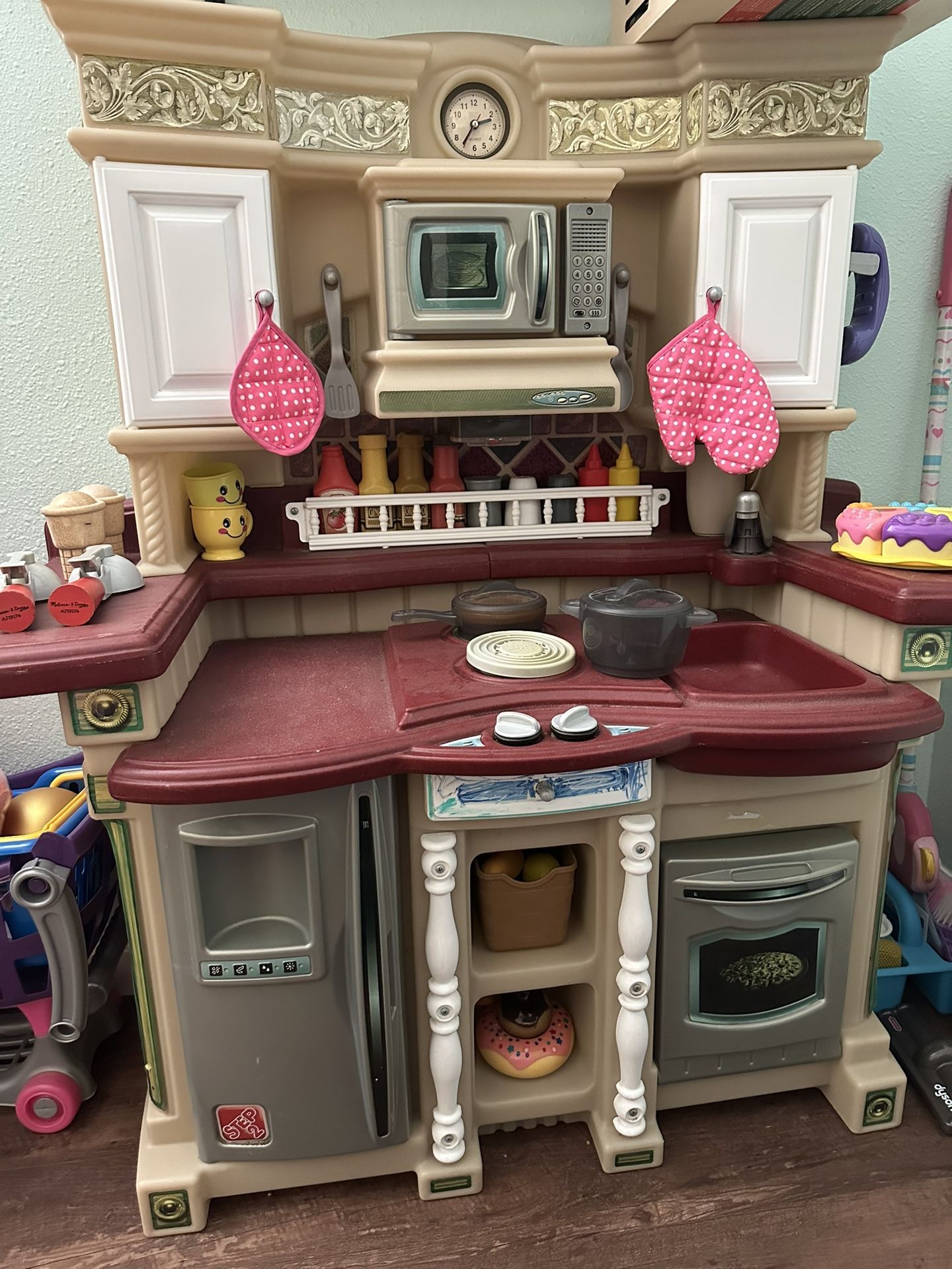 Kids Kitchen Set And Table
